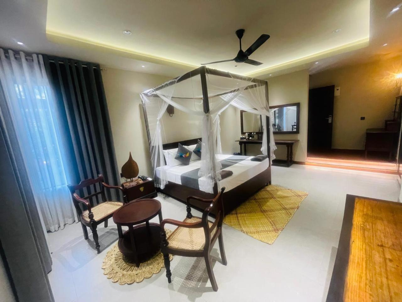 Bohemian Nest Hotel Negombo Ngoại thất bức ảnh